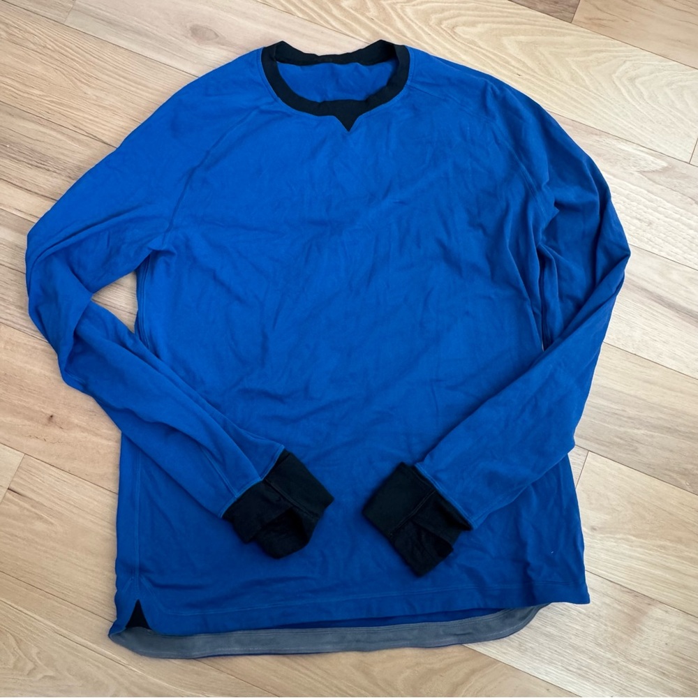 Lululemon men’s large workout shirt